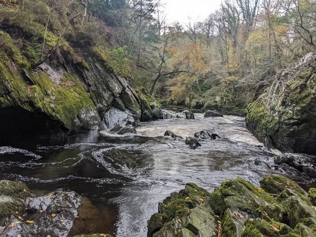 Ffos Anoddun (Fairy Glen)