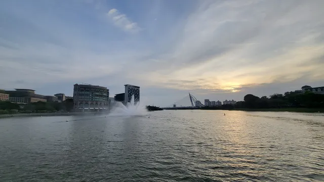 Putrajaya Lake