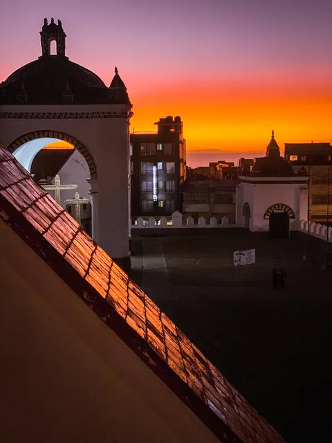 Mia Posada Copacabana