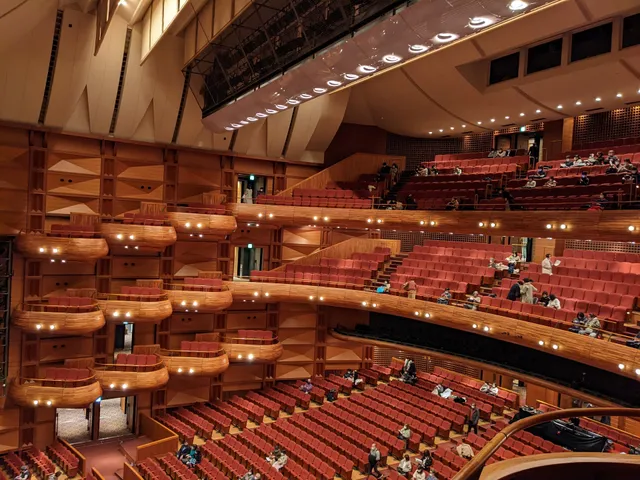 Kobe International House