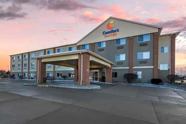 Comfort Suites Normal University area