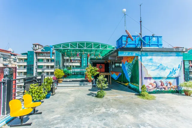 Golden Gate China Town Hotel