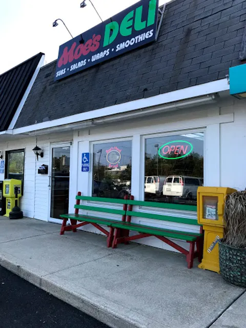 Moe’s Deli