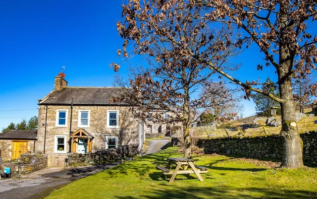 Middle Studfold Farm bed breakfast