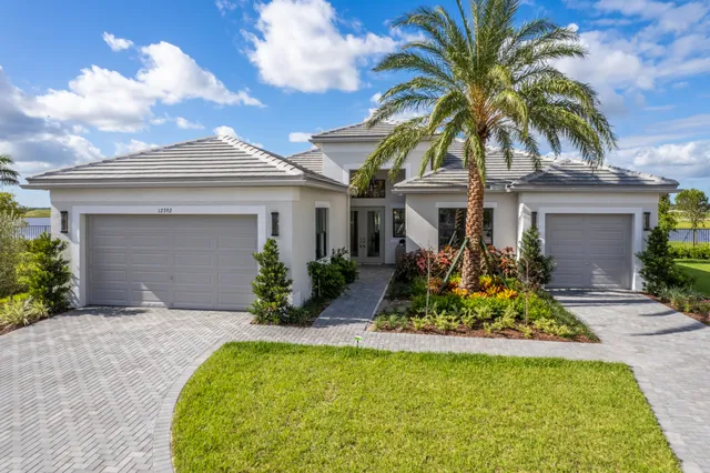 Valencia at Riverland Model Center