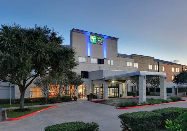 Holiday Inn Express & Suites Austin - Round Rock, an IHG Hotel