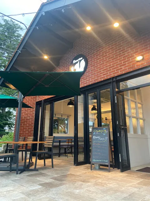 Cafe&Dining Rimorimo（カフェ＆ダイニング リモリモ）