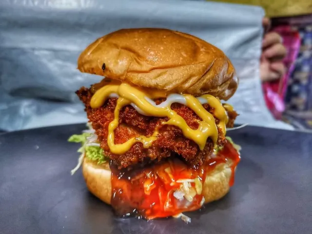 Burger Ji Legend | Puchong