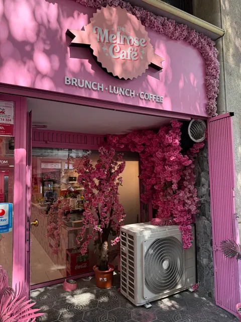 The Melrose Café - Restaurant - Brunch - Pancakes Japanese