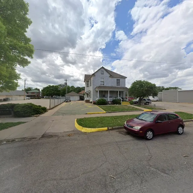 Serenity House - 8th St.