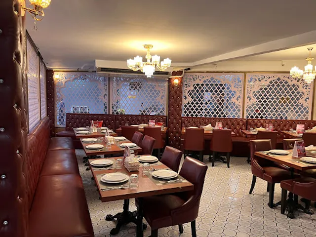 Dum Handi Biryani - Sukhumvit 11 - Indian Restaurant