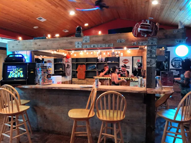 The Roadhouse Lounge