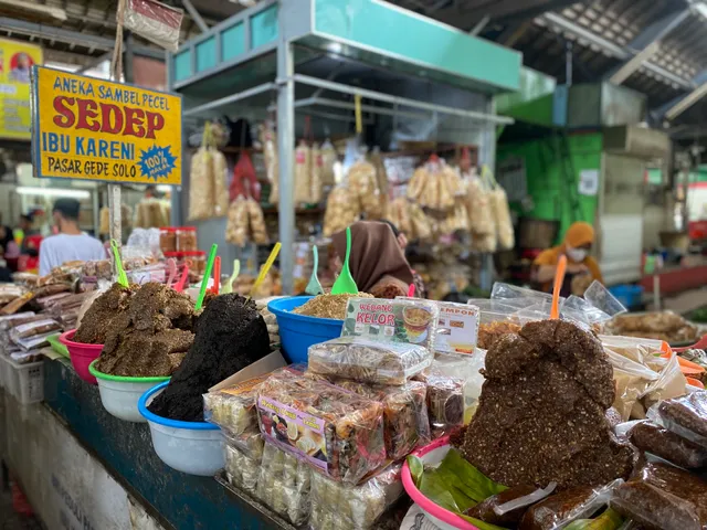 Gede Hardjonagoro Market
