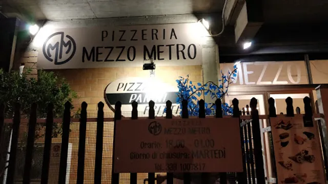 Pizzeria Mezzo Metro
