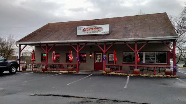 Giovanni's cafe and pizzeria