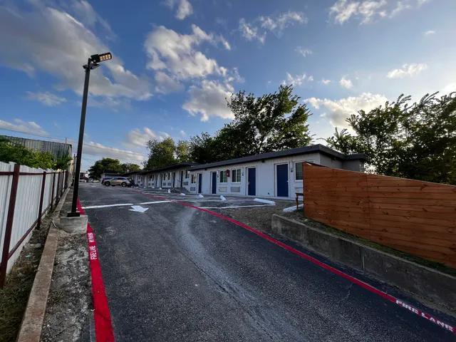 Bishop Arts Suites Downtown Dallas Near I-35E