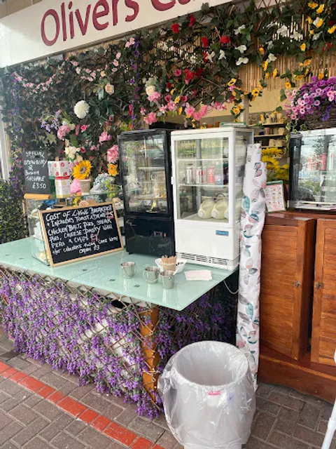 Oliver's Café