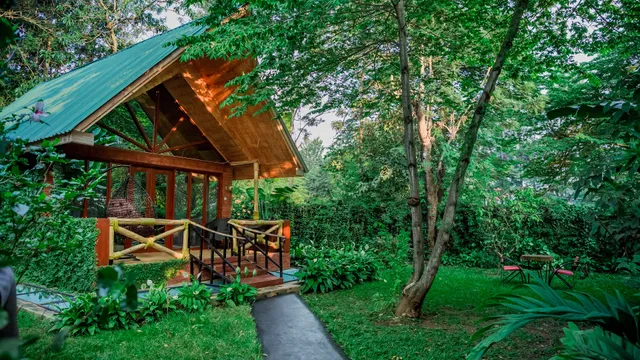 Shose Farmhouse Chalets & Campsite