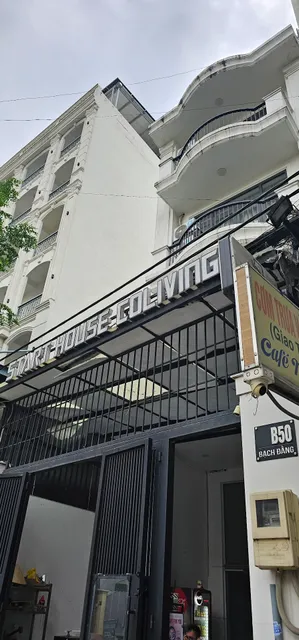 Start House Dorm coliving