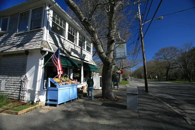 Sea Street Market-Provisioners