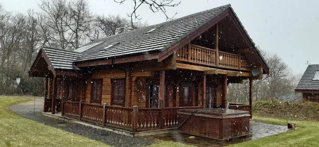 Dŵr Y Felin Log Cabins