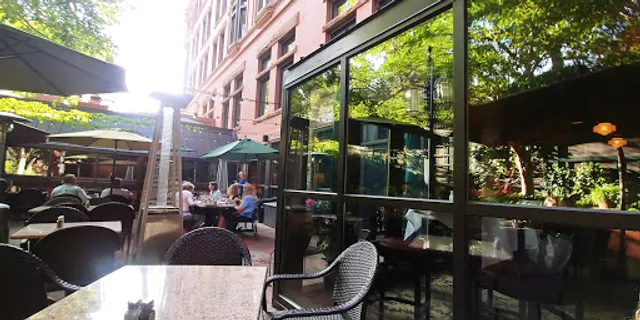 MacKenzie's Chop House