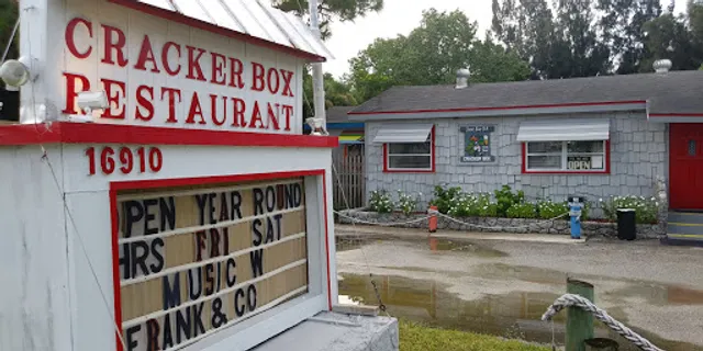Crackerbox restaurant