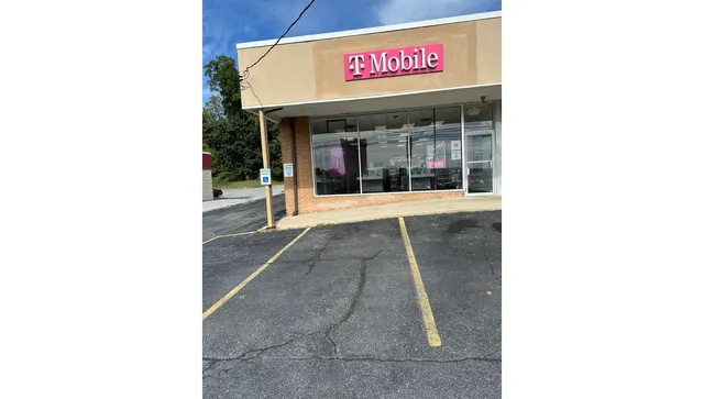 T-Mobile Authorized Retailer