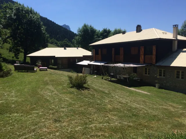 LE COTTAGE SOUS L'TRUC