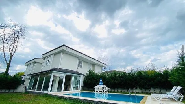 Blue House Sapanca Villaları