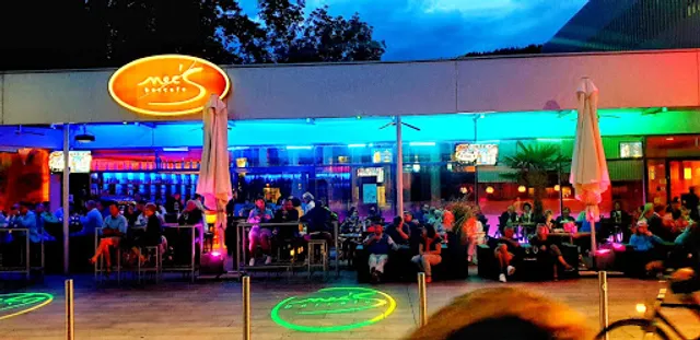 Mec's BarCafé