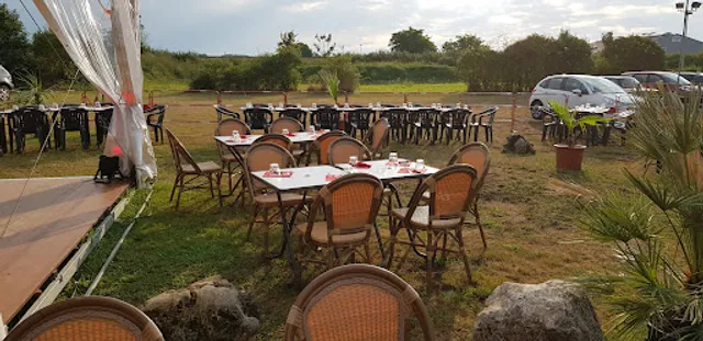 La _ TAVERNE de Belleville