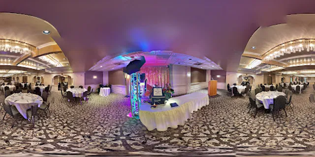 Golf's Steak House & Seafood