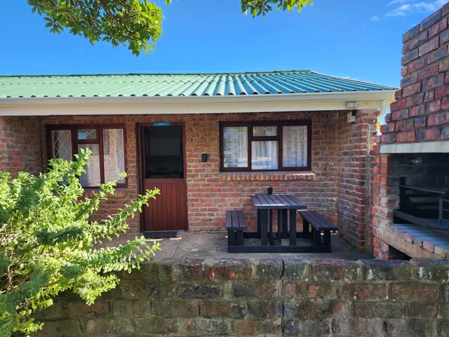 Muir Holiday Apartments - Still bay