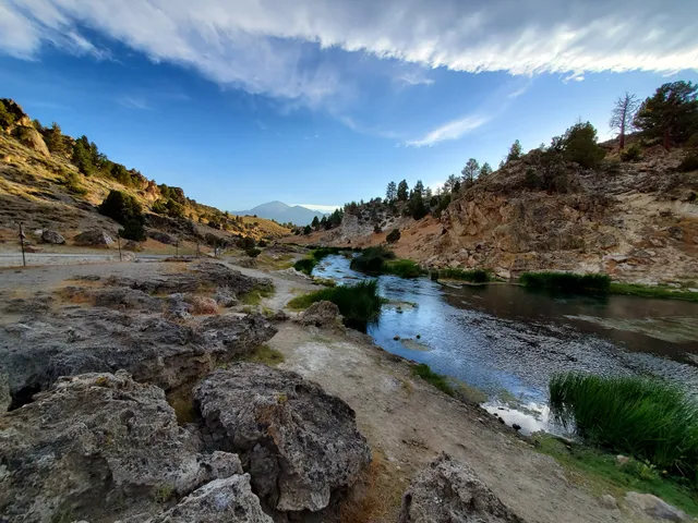 Hot Creek Geological Site Parking Lot