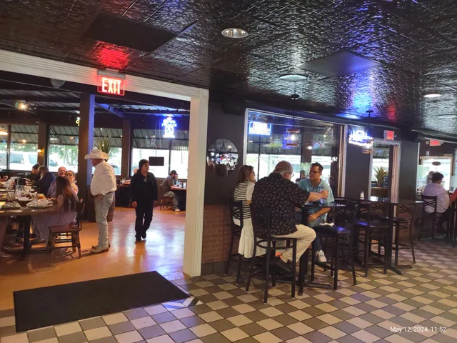 Azteca Mexican Bar & Grill