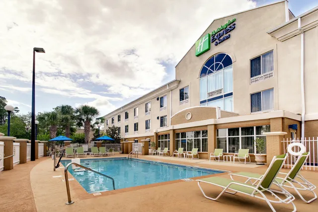 Holiday Inn Express & Suites Jacksonville South - I-295 by IHG