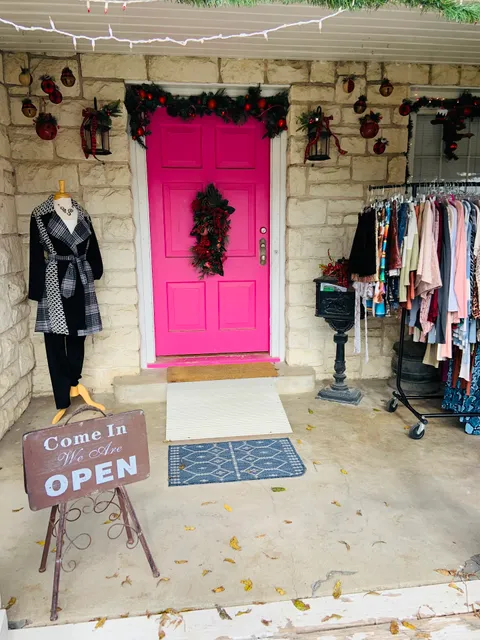 Deja Nu Boutique Shopping