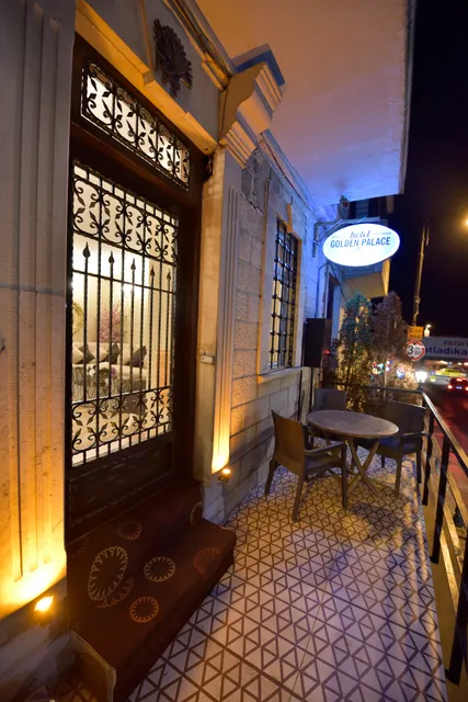 İSTA GOLDEN PALACE HOTEL