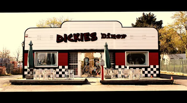 Le Dickies Diner