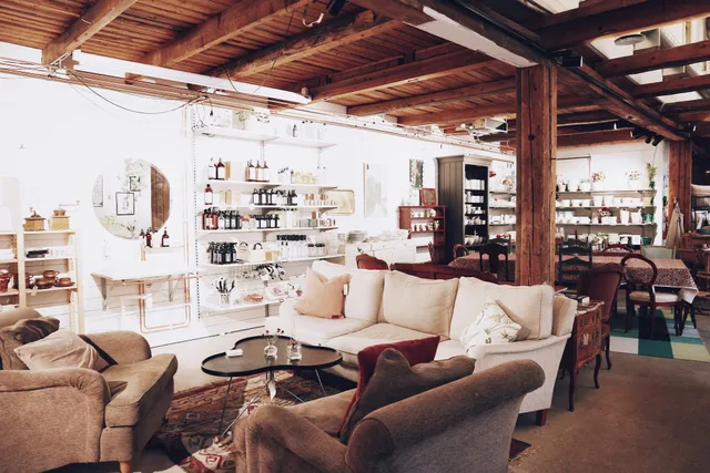 Hamngatan 12 Interiör & design | Café & Bistro