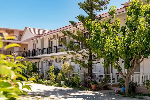 Anthi studios & apartments