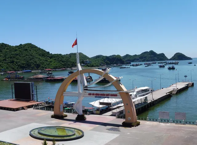 Cat Ba Waterside Hotel