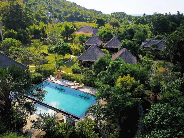 Sunia Loka Bungalows and Dive center