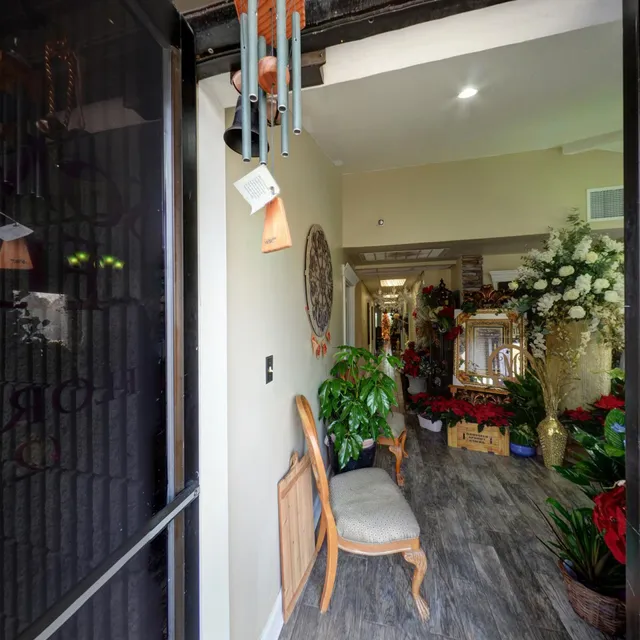 Something Ele'Gant Florals and Gifts