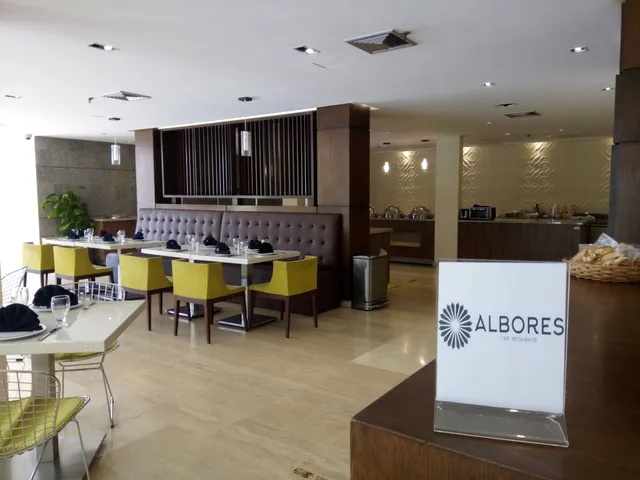 Albores Cafe Restaurante