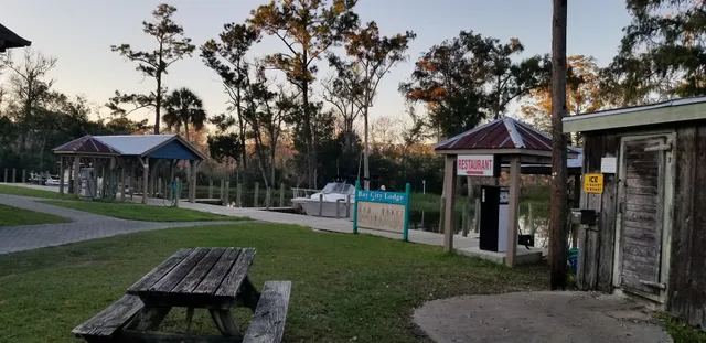 Bay City Lodge & Restaurant