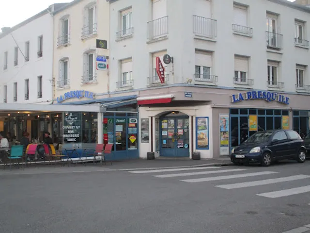 La Presqu'ile Tabac PMU Brasserie Bar