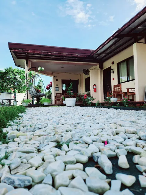 IRISH LODGE APARTMENTS HOTEL