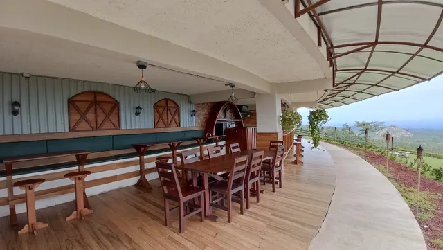 Doña Luisa Restaurante y Mirador